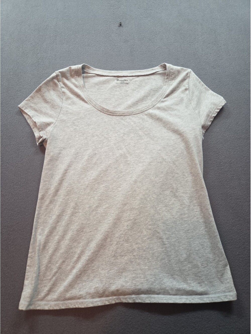 girl's gray round neck t-shirt by No Boundaries size L (12/14)